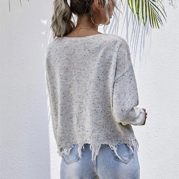 🌟 V-neck Confetti Pattern Distressed Sweater🌟 - Picture 4 of 9